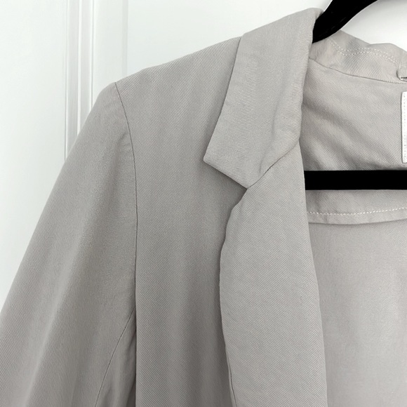 Aritzia Talula taupe mauve blazer jacket - Picture 4 of 4